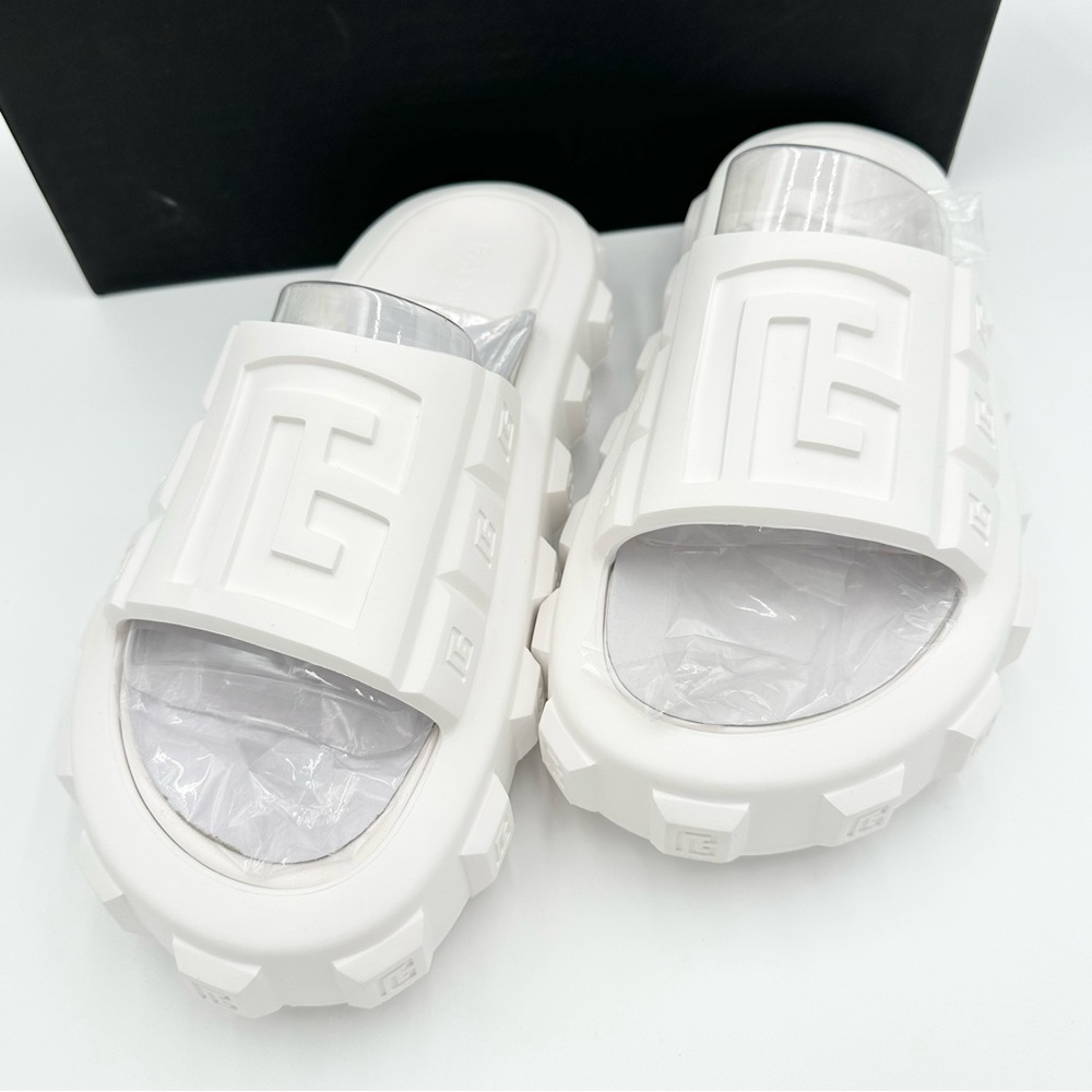 Balmain Slides - Picture 2 of 2